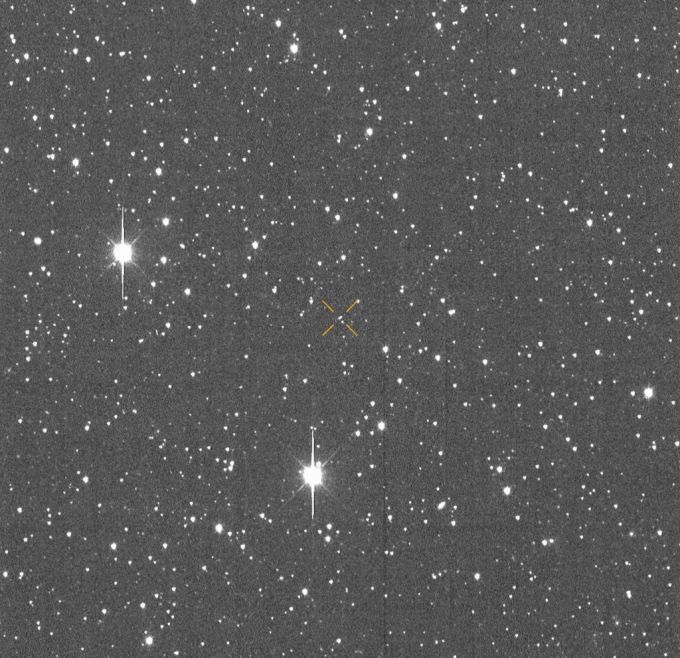 Dieses vom Asteroideneinschlags-Warnsystem der Universität Hawaii zur Verfügung gestellte Bild zeigt die Bewegung vom Asteroid 2024 YR4 am 27. Dezember 2024. Asteroid 2024 YR4