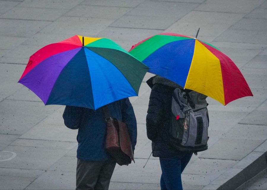 «Die extreme und anhaltende Trockenheit macht auch dem Regenschirmverkauf zu schaffen», sagt Andrea Strotz, CEO der Strotz AG.