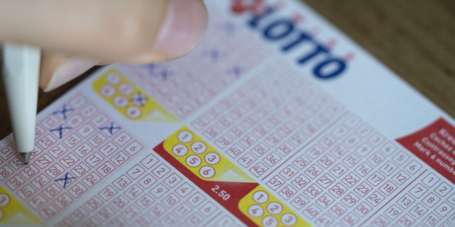Kräftig abgeräumt hat am Mittwoch eine Spielerin oder ein Spieler aus der Deutschschweiz oder dem Tessin: knapp 23 Millionen Franken bei Swiss Lotto. Beim nächsten Mal locken deutlic...