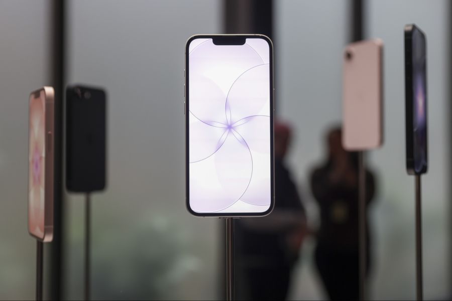 Die iPhone-Nutzer planen, für ihr nächstes Handy mehr auszugeben als Android-Nutzer.