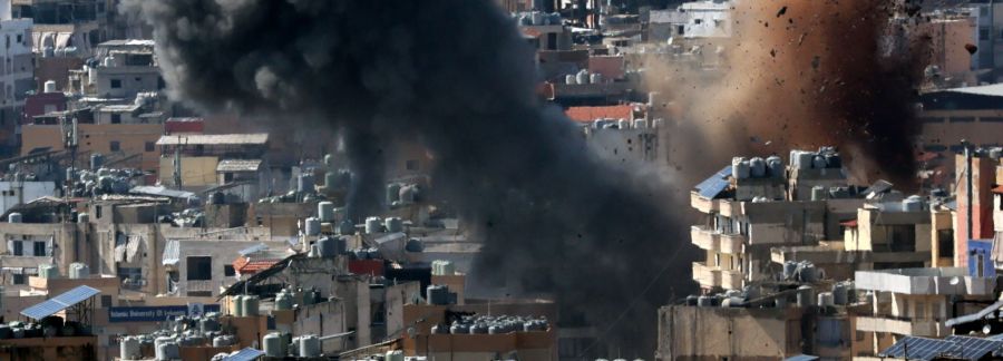 Israelische Bomben erschüttern Beirut.