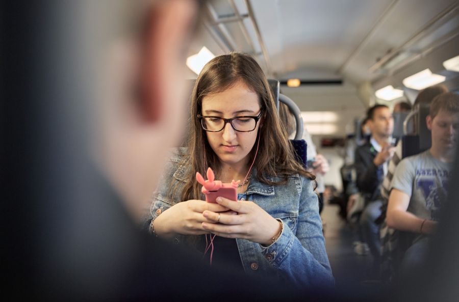 Fast 300 Probanden reduzierten für eine Woche ihre Social-Media-Zeit von durchschnittlich 1,9 Stunden auf 30 Minuten pro Tag.