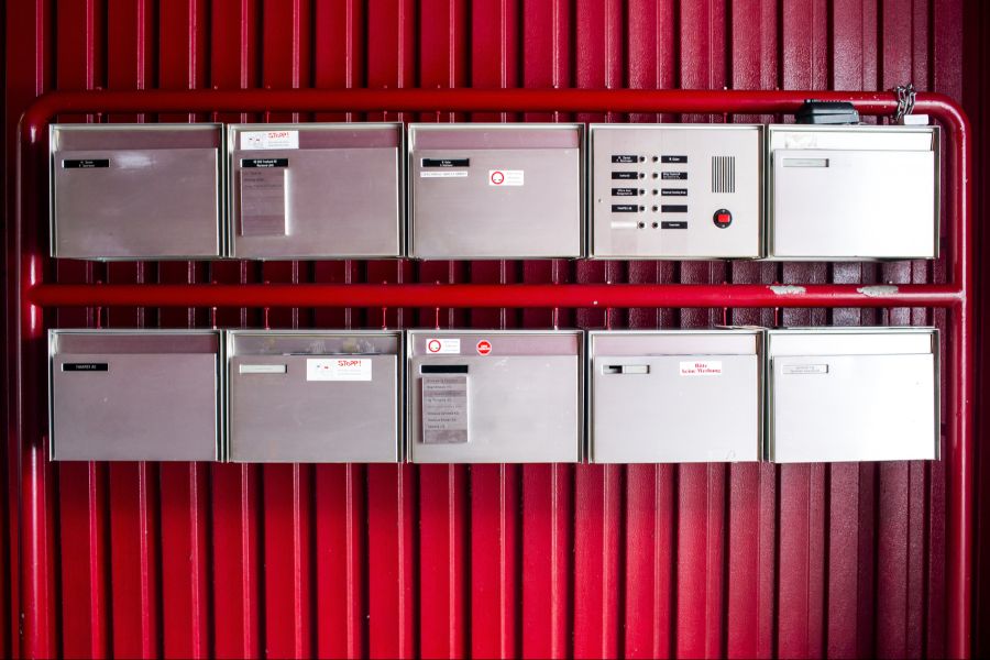 Etwa in Meilen ZH und Dullikon SO landeten solche Hufeisen in Briefkästen.