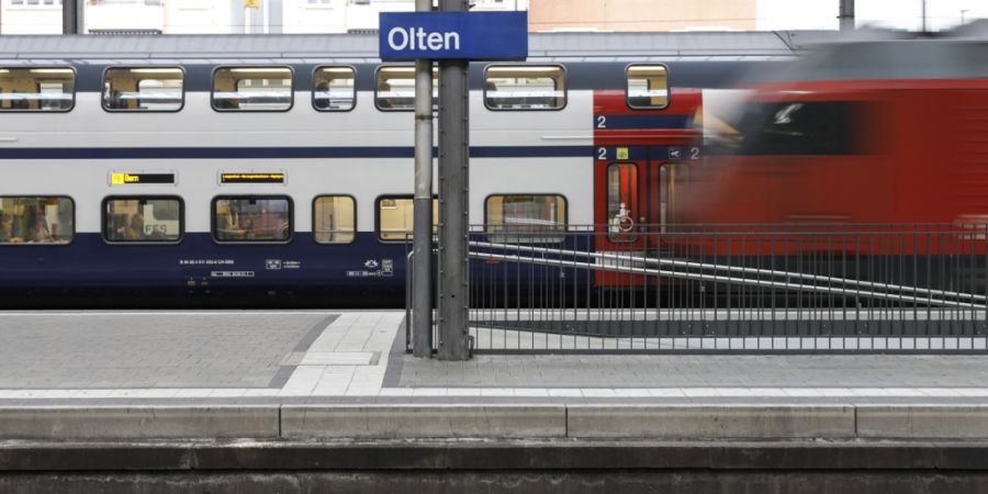 Der Zeitplan für das Projekt «Neuer Bahnhofplatz Olten» steht auf dem Kopf: Eine Parlamentskommission will zusätzliche Abklärungen. Das Solothurner Stimmvolk kann daher im Juni nicht...