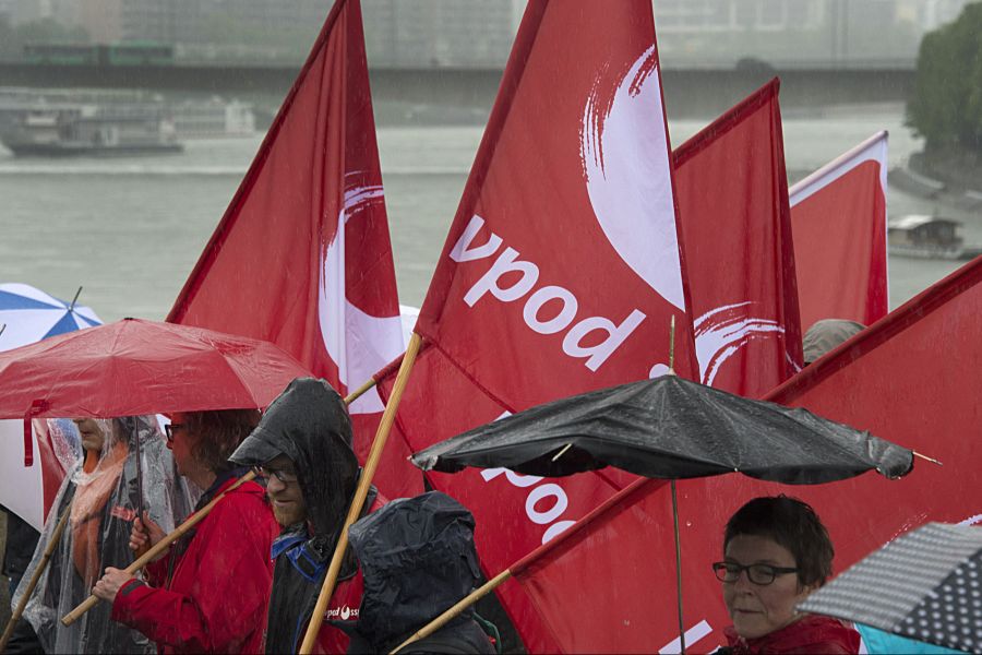 Der Schweizerische Verband des Personals öffentlicher Dienste (VPOD) ist für den Busfahrerstreik in Winterthur verantwortlich. Diese Gewerkschaft bietet sogar Streik-Kurse an.
