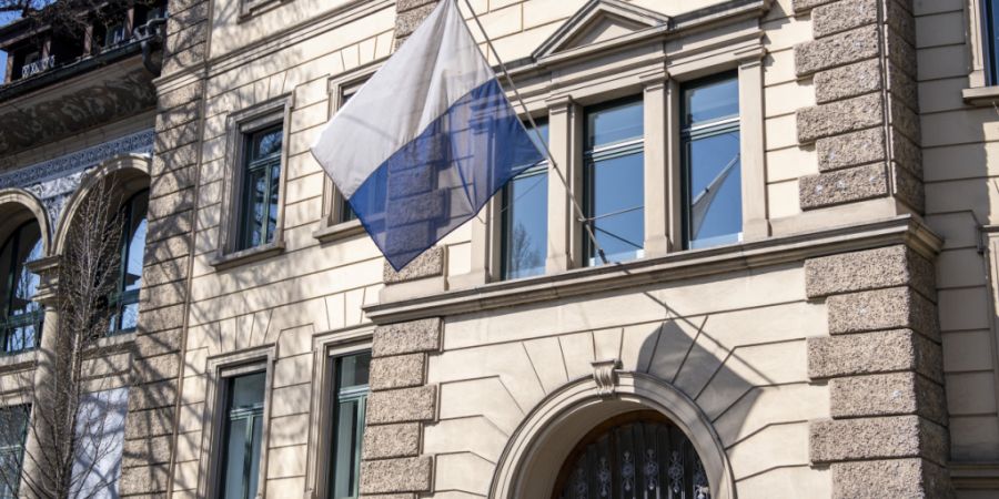 Das Luzerner Kantonsgericht soll vom heutigen Standort am Hirschengraben in die Nähe des Verkehrshauses ziehen. (Archivbild)