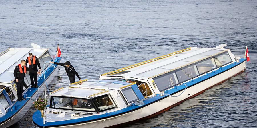 Die neuen eLimmatboote mit den Namen Fluvius, Navalis und Pontus wurden am Freitag in der Werft in Zürich-Wollishofen getauft. Ab Sonntag verkehren sie auf der Rundfahrt Landesumuseum-Zürichhorn.