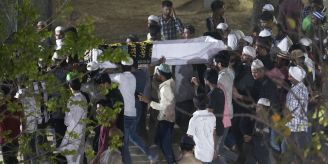 TV-Horror - Indischer Ex-Abgeordneter während Live-Schaltung erschossen