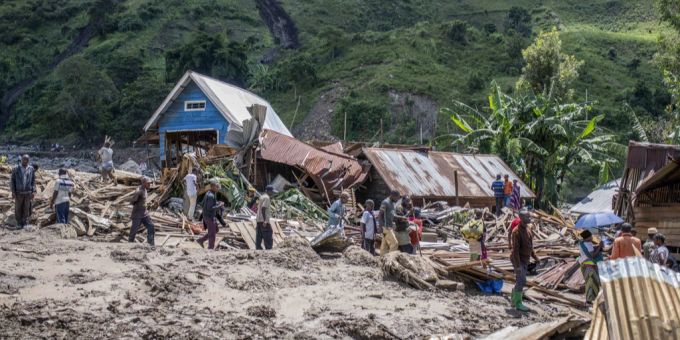 Die Zahl der Todesopfer durch Sturzfluten und Erdrutsche im Osten des Kongo ist nach Angaben des Gouverneurs und der Behörden in der Provinz Süd-Kivu angestiegen. CONGO FLOODS