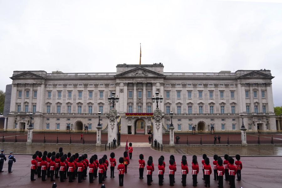 King Charles und Camilla werden von vom Palast aus starten.