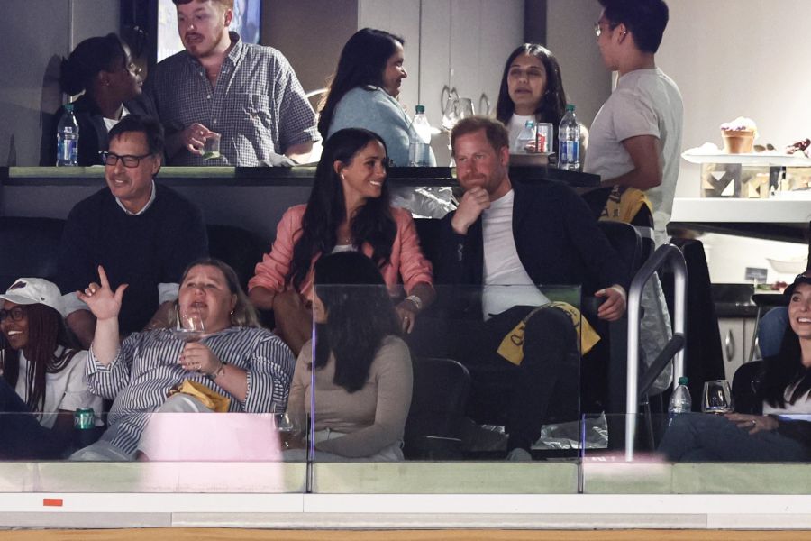 Meghan und Harry zeigten sich kürzlich bei einem Basketball-Spiel in Los Angeles.