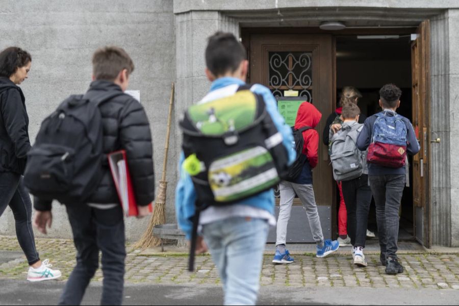 An Schweizer Schulen herrscht Fachkräftemangel.