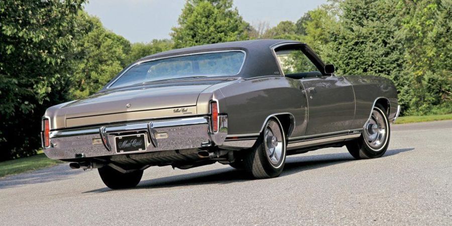 Chevrolet Monto Carlo der ersten Generation 1970-72 mit Vinyldach