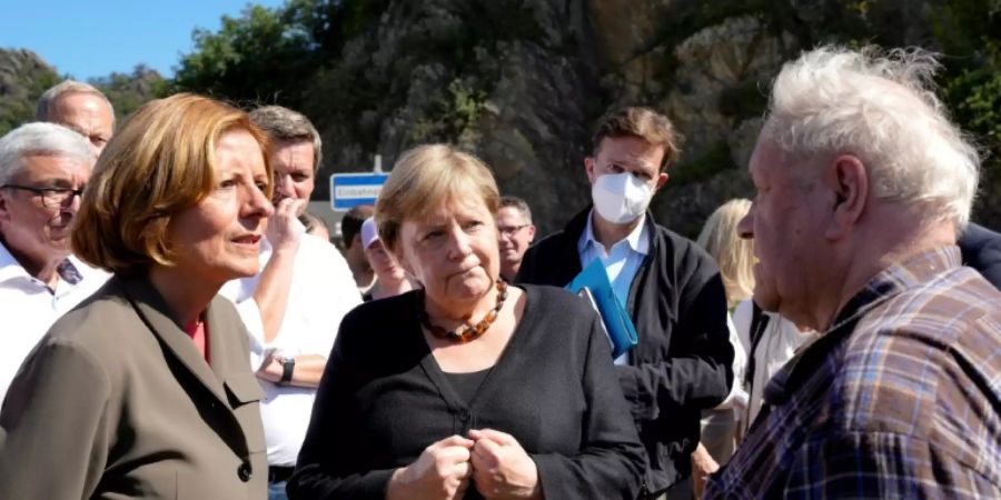 Merkel und Dreyer (links) in Altenahr