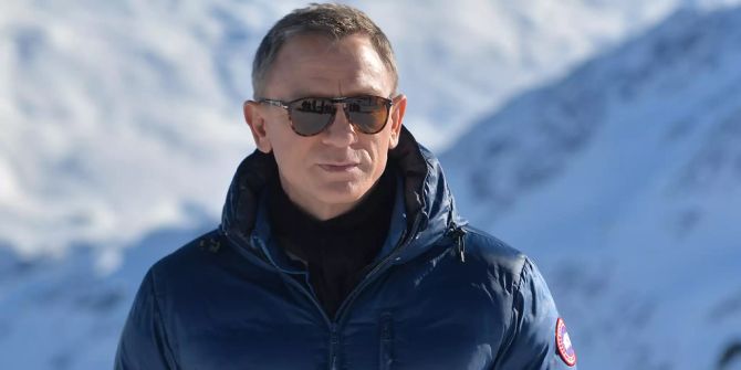 Daniel Craig