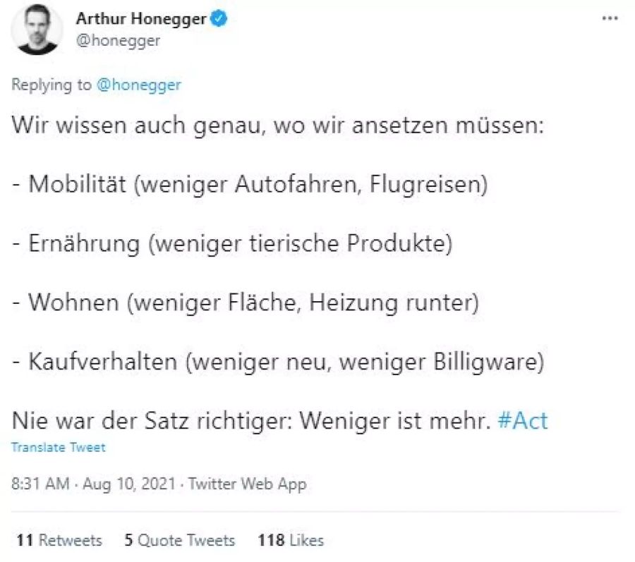 Arthur Honegger fordert seine Mitbürger untere anderem dazu auf. weniger Auto zu fahren.