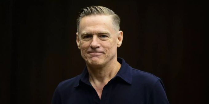 Bryan Adams fotografiert die A-Liste Promis für den neuen Pirelli-Kalender pirelli kalender 2022 bryan adams