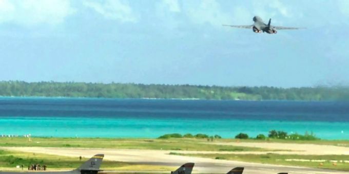 US-Bomber starten von Militärbasis auf Chagos-Inseln US-Bomber starten von Militärbasis auf Chagos-Inseln