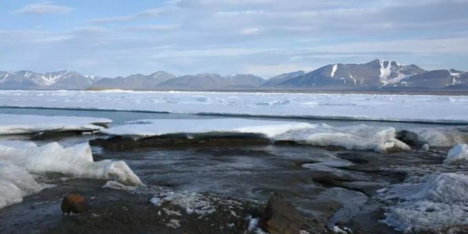 Das kleine noch unbenannte Eiland am nördlichsten Zipfel Grönlands ist möglicherweise die wohl nördlichste Insel der Welt - entdeckt wurde sie von Forschern der Universität Kopenhagen. Foto: Morten Rasch/Universität Kopenhagen/dpa Das kleine noch unbenannte Eiland am nördlichsten Zipfel Grönlands ist möglicherweise die wohl nördlichste Insel der Welt - entdeckt wurde sie von Forschern der Universität Kopenhagen. Foto: Morten Rasch/Universität Kopenhagen/dpa