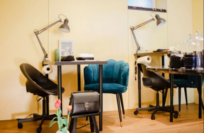 Beauty Club 44 verwendet nur hochwertige Materialen und befolgt strenge Hygienmassnahmen. Beauty Club 44