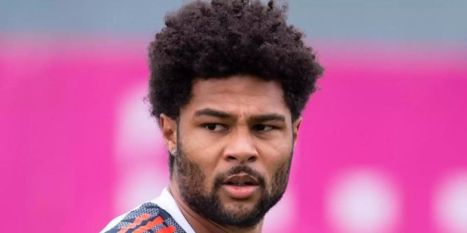 Serge Gnabry verhandelt mit dem FC Bayern über eine Vertragsverlängerung. Foto: Sven Hoppe/dpa Serge Gnabry verhandelt mit dem FC Bayern über eine Vertragsverlängerung. Foto: Sven Hoppe/dpa