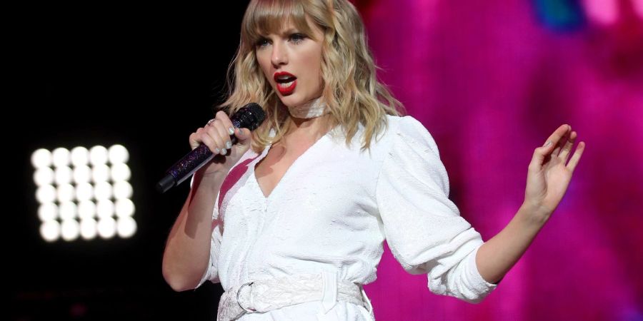 US-Sängerin Taylor Swift führt die deutschen Charts an.