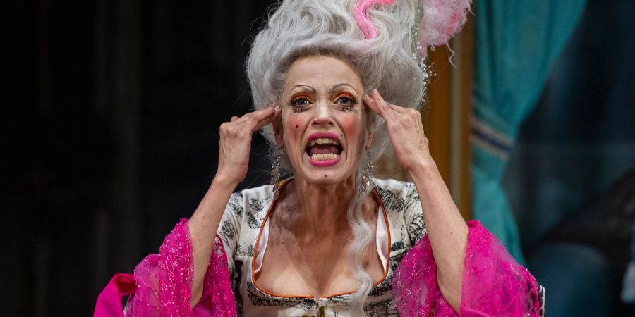 Anna Thalbach spielt die Titelrolle in «Marie Antoinette oder: Kuchen für alle!» in Berlin.