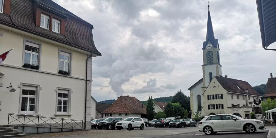 Der Dorfplatz von Erlinsbach SO.