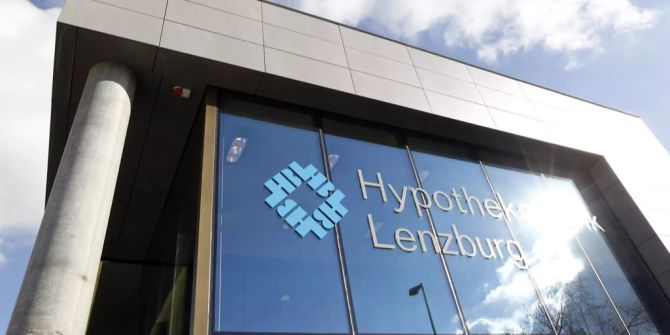 hypotekarbank Lenzburg revolut yokoy