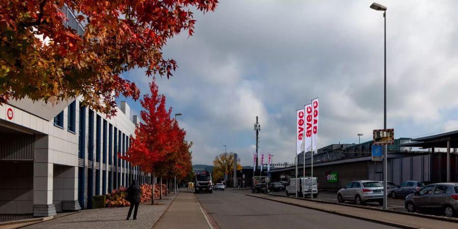 Herbst Stimmung am Bahnhof Kloten.