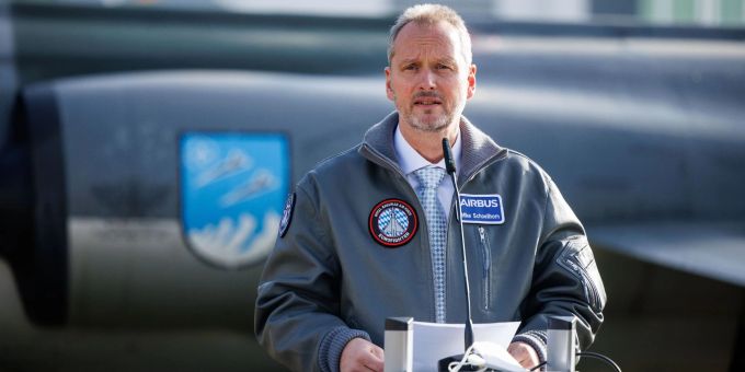 Michael Schöllhorn ist Chef der Airbus-Rüstungssparte. Michael Schöllhorn ist Chef der Airbus-Rüstungssparte.