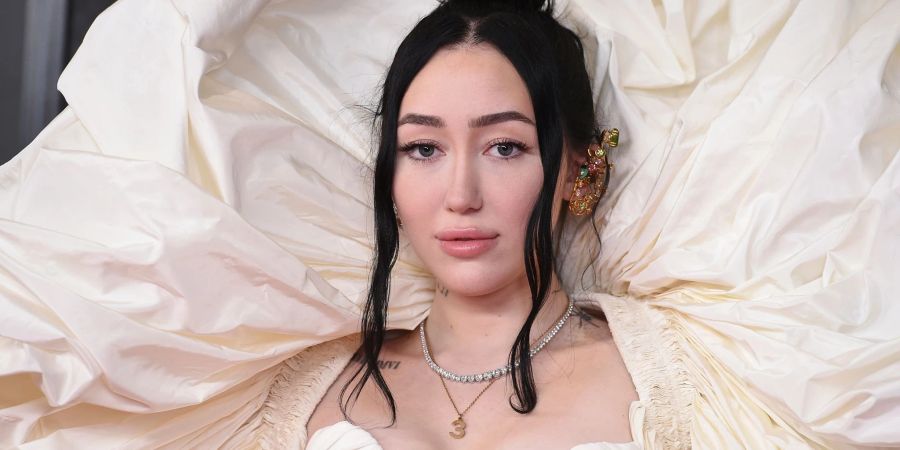 Sängerin Noah Cyrus bei der Grammy-Verleihung 2021 in Los Angeles.