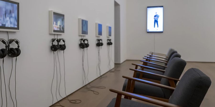 Dokumentation der Performance-Szene Schweiz im Museum Tinguely in Basel.