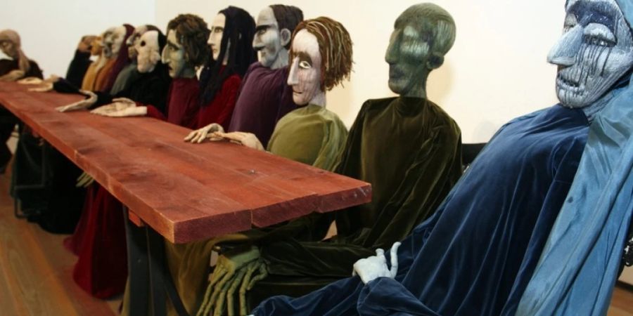 Das Werk «La Table» (1967) von der Schweizer Künstlerin Eva Aeppli, ist ab diesem Wochenende im französischen Centre Pompidou-Metz zu sehen.