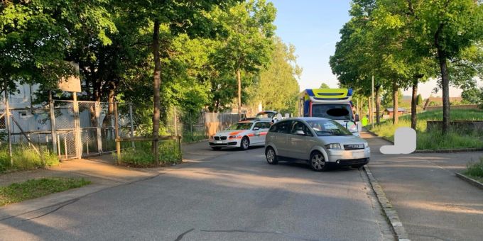 Stadt Schaffhausen: Kollision zwischen Auto und Mofa Stadt Schaffhausen: Kollision zwischen Auto und Mofa