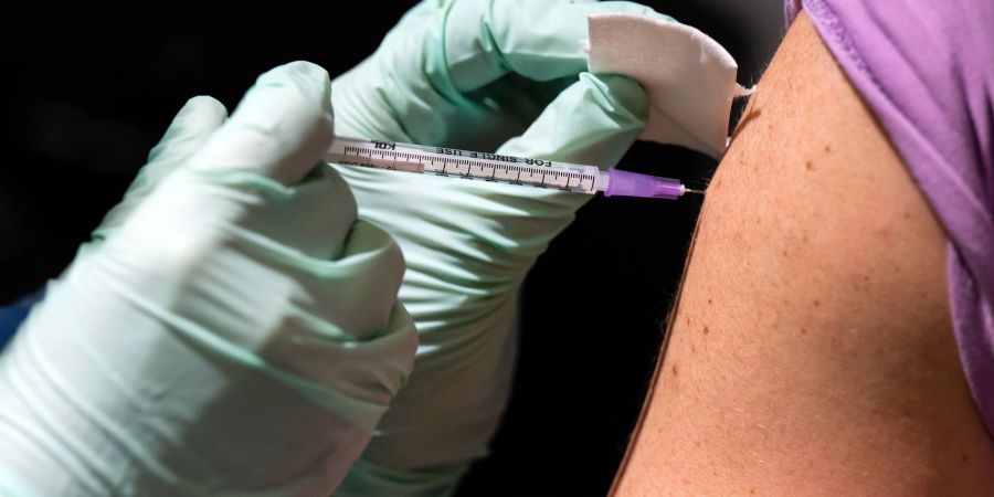 Eine Impfung gegen das Coronavirus.