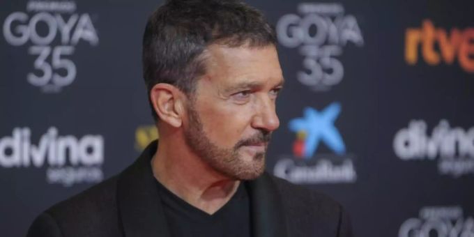Antonio Banderas moderierte die 35. Goya Awards Gala. Foto: Jesus Merida/AP/dpa Antonio Banderas moderierte die 35. Goya Awards Gala. Foto: Jesus Merida/AP/dpa