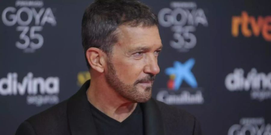 Antonio Banderas moderierte die 35. Goya Awards Gala. Foto: Jesus Merida/AP/dpa