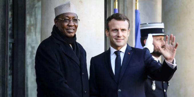 Macron im November 2019 mit Déby in Paris Macron im November 2019 mit Déby in Paris