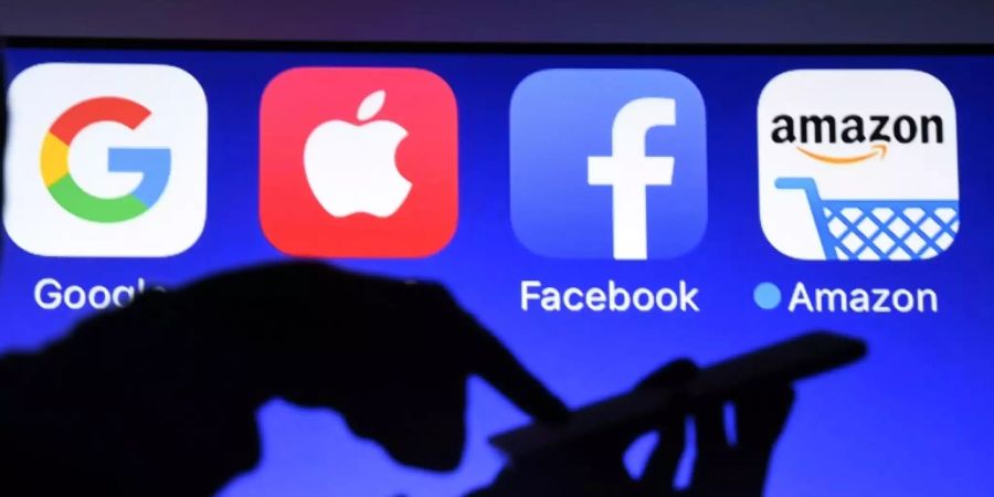 Symbole grosser Internet- und Technologiekonzerne