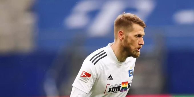 Verlässt nach sechs Jahren den HSV: Ex-Kapitän Aaron Hunt. Foto: Christian Charisius/dpa Verlässt nach sechs Jahren den HSV: Ex-Kapitän Aaron Hunt. Foto: Christian Charisius/dpa