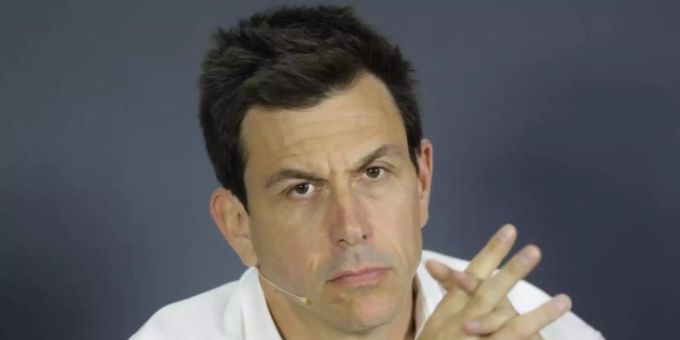 Sieht bei Mercedes noch Nachholdebarf: Teamchef Toto Wolff. Foto: Sergei Grits/AP/dpa Sieht bei Mercedes noch Nachholdebarf: Teamchef Toto Wolff. Foto: Sergei Grits/AP/dpa