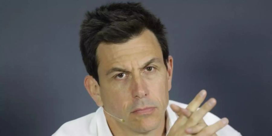 Sieht bei Mercedes noch Nachholdebarf: Teamchef Toto Wolff. Foto: Sergei Grits/AP/dpa