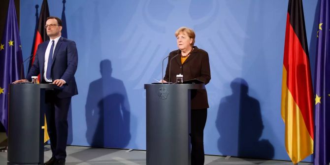 Merkel und Spahn zur Verwendung von AstraZeneca