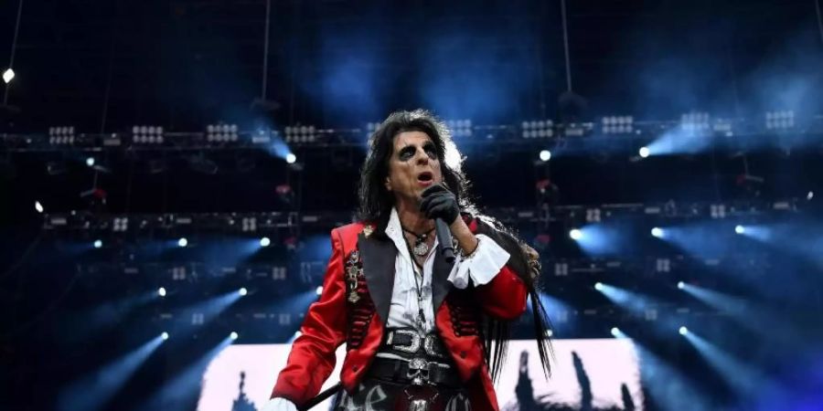 Alice Cooper glaubt an die Zukunft der Rockmusik. Foto: Joel Carrett/AAP/dpa