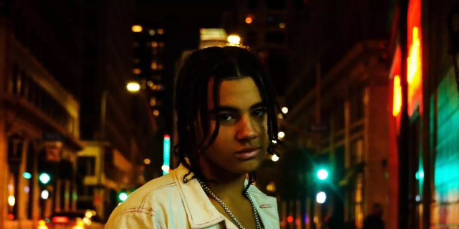 24kGoldn sind Schubladen egal. Foto: Sony Music/dpa