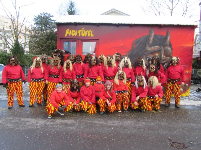 Die Goldauer Rigitüfel auf einem Gruppenbild. Goldau Rigitüfel Fasnacht