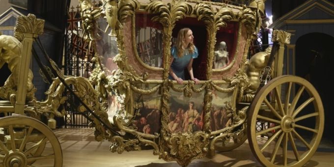 Die Nachbildung der «Gold State Coach» aus der Serie «The Crown» brachte rund 61'000 Franken ein. (Archivbild) Die Nachbildung der «Gold State Coach» aus der Serie «The Crown» brachte rund 61'000 Franken ein. (Archivbild)