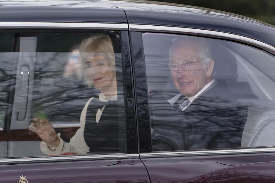 König Charles und Camilla nach dem Treffen mit Prinz Harry.