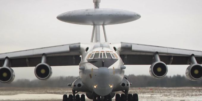 Eine russische Berijew A-50 auf dem Luftwaffenstützpunkt Machulishchy in Belarus. (Symbolbild) Aufklärungsflugzeug Berijew A-50